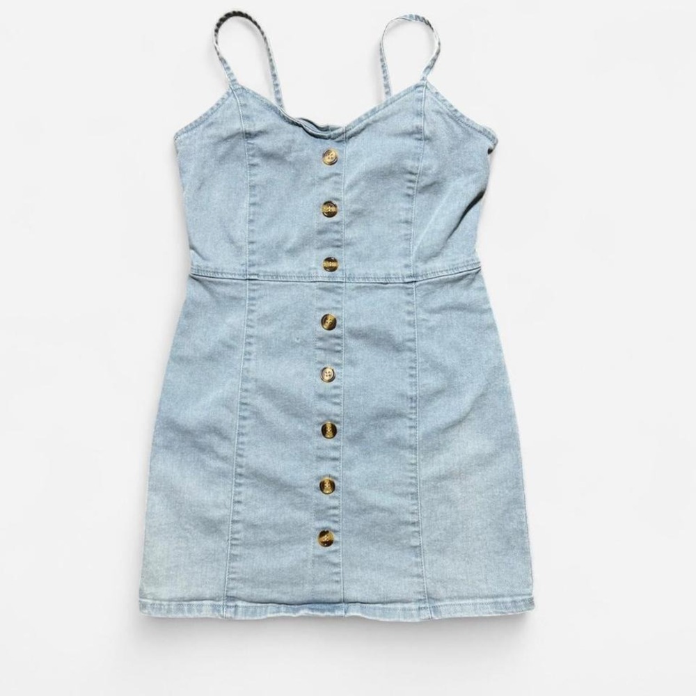 Maddie and Michelle Denim mini dress with button front details. Size Medium.